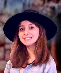 Meet your Posher, Alaina